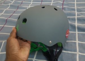 Half-shell skate helmet