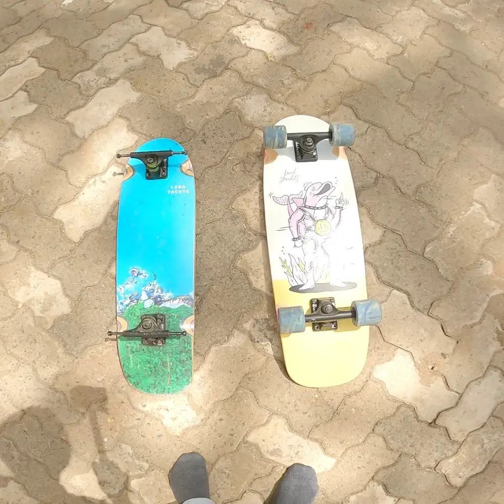 Landyachtz Dinghy vs Tugboat