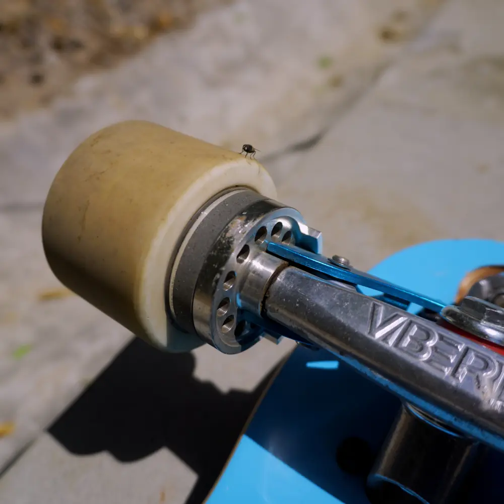 skateboard with brakes